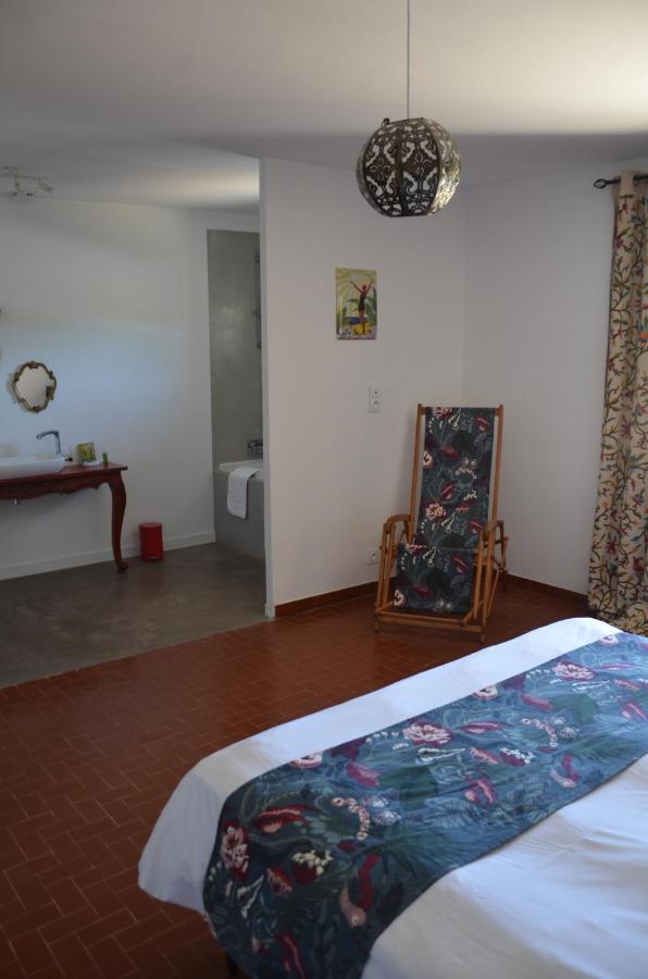 Mas De La Gramillere Hotel Barbentane Bagian luar foto