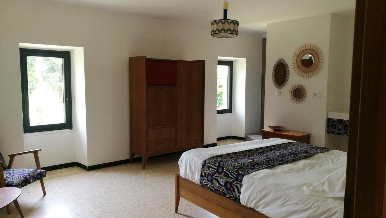 Mas De La Gramillere Hotel Barbentane Bagian luar foto